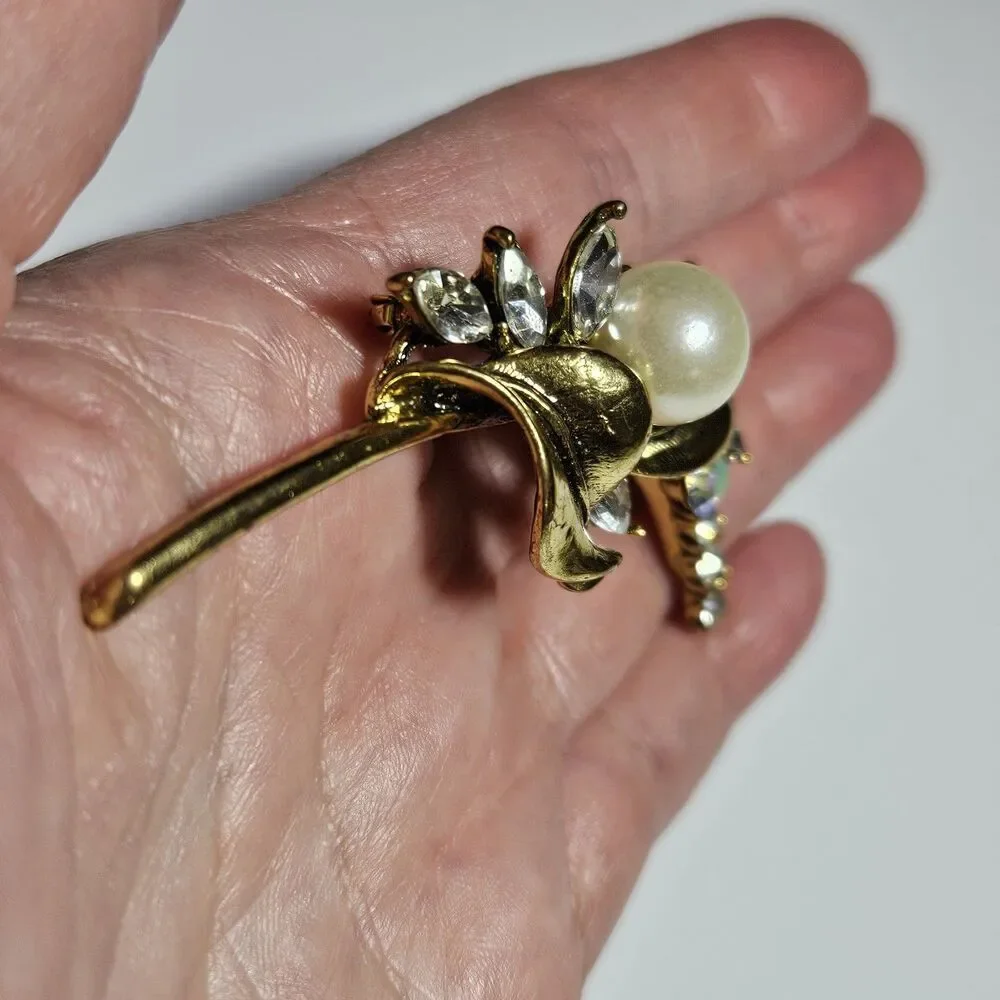 *Sale* Vintage Jewelry AB Crystal Rhinestone Pearl Brooch Pin Gold Tone